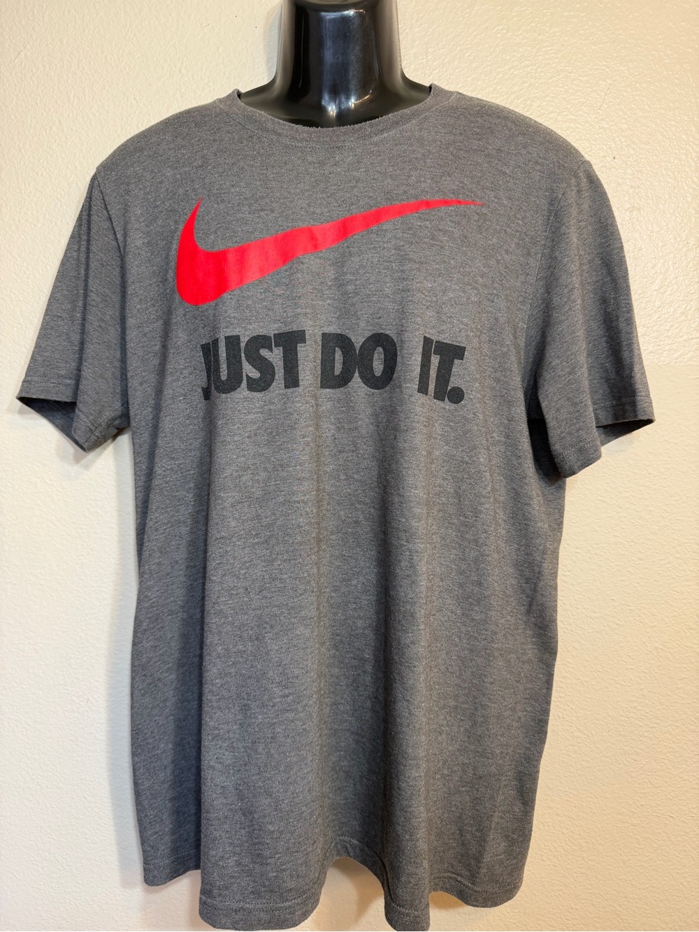 Nike Men’s Gray Short-Sleeve Tee with Red Swoosh